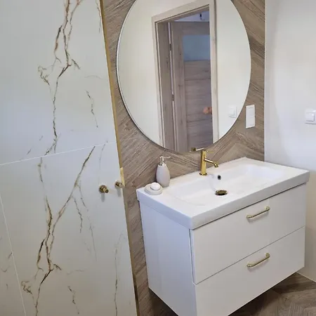 Lawendowy Zakatek アパート イェレニャ・グーラ